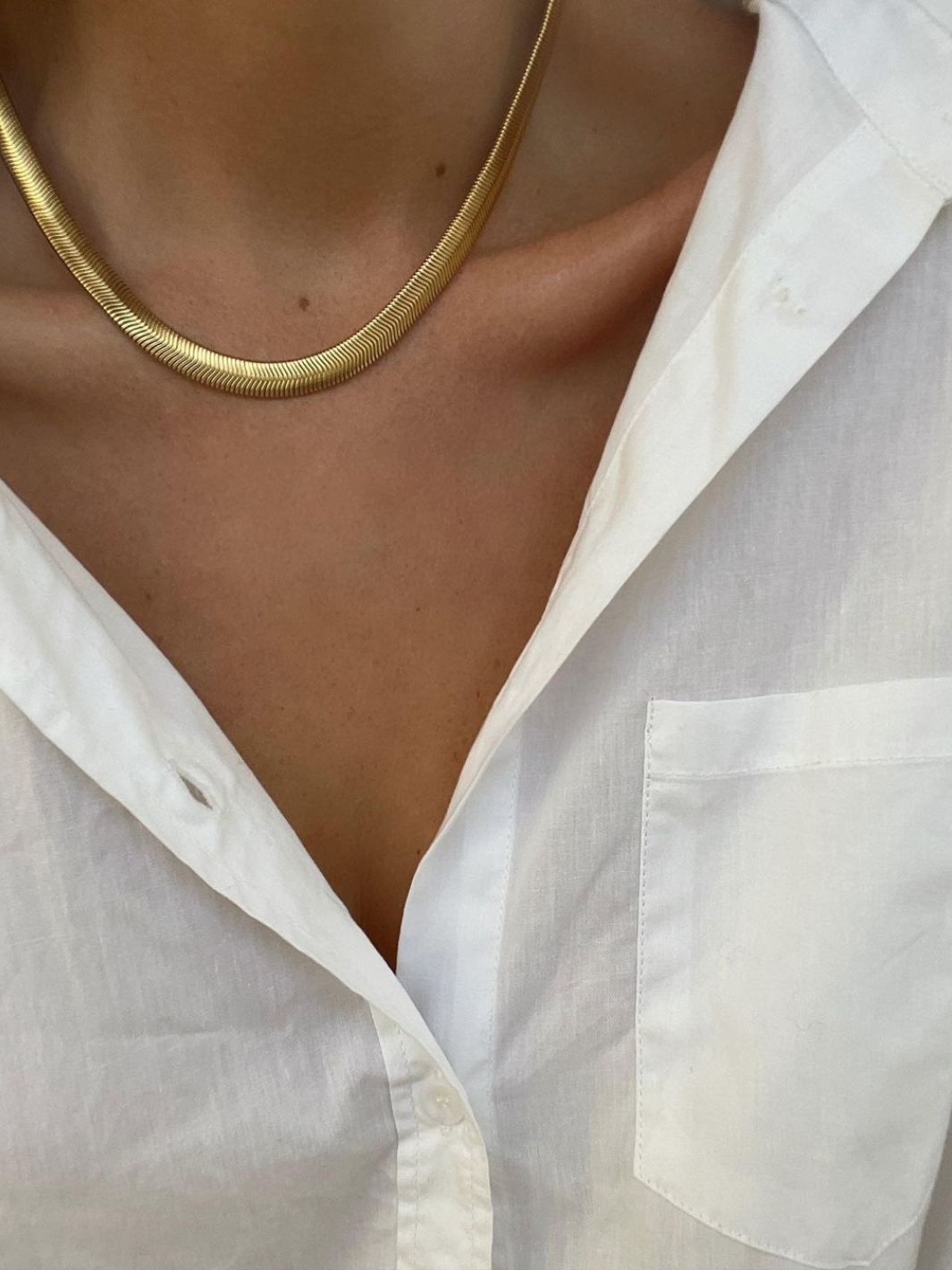 Collar de serpiente dorada
