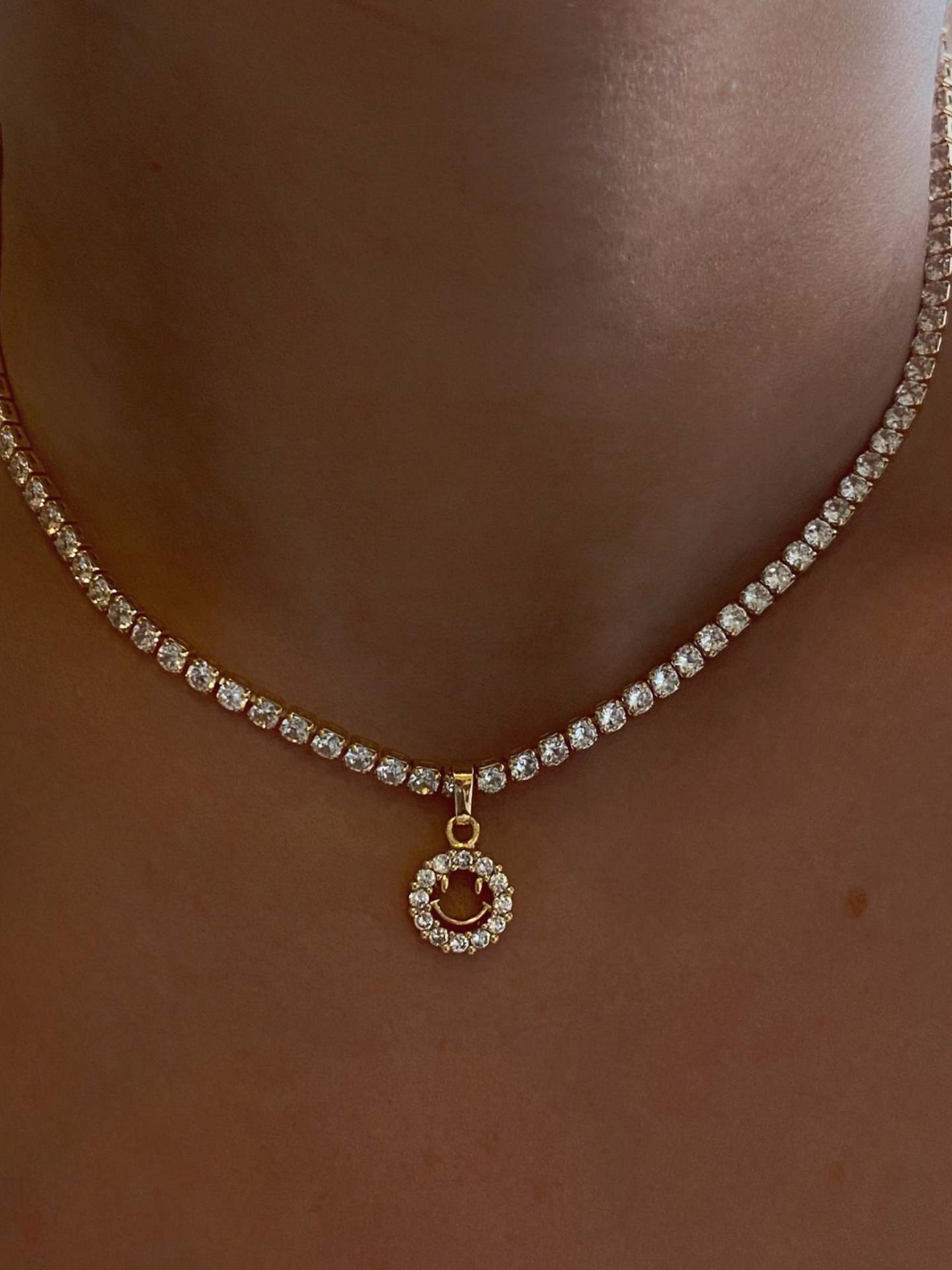 Collar de abrazo de diamantes