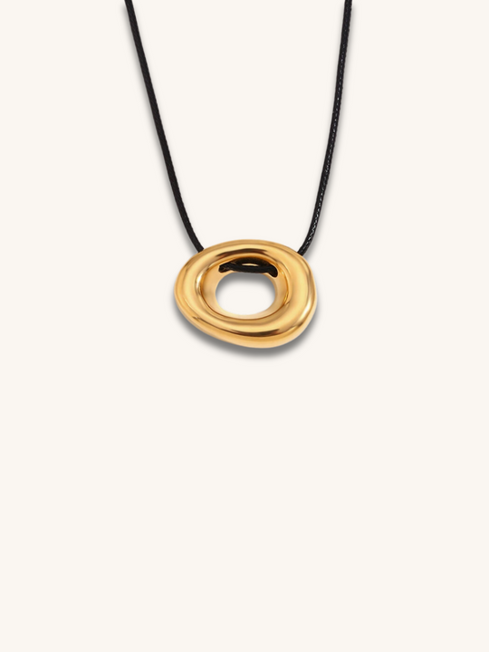 Goldene Orbit-Halskette